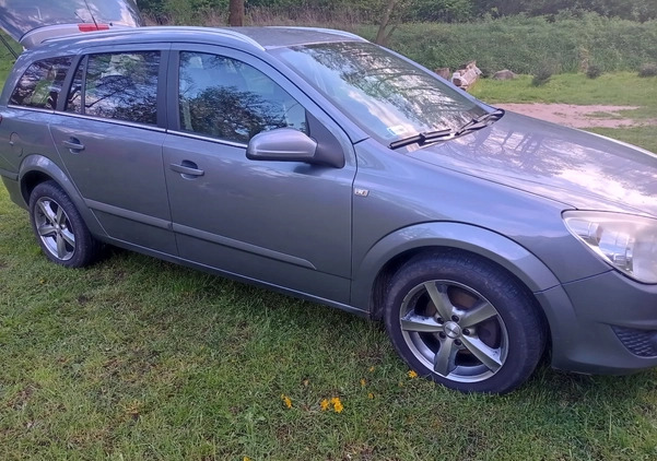 Opel Astra cena 9500 przebieg: 365448, rok produkcji 2007 z Puławy małe 191